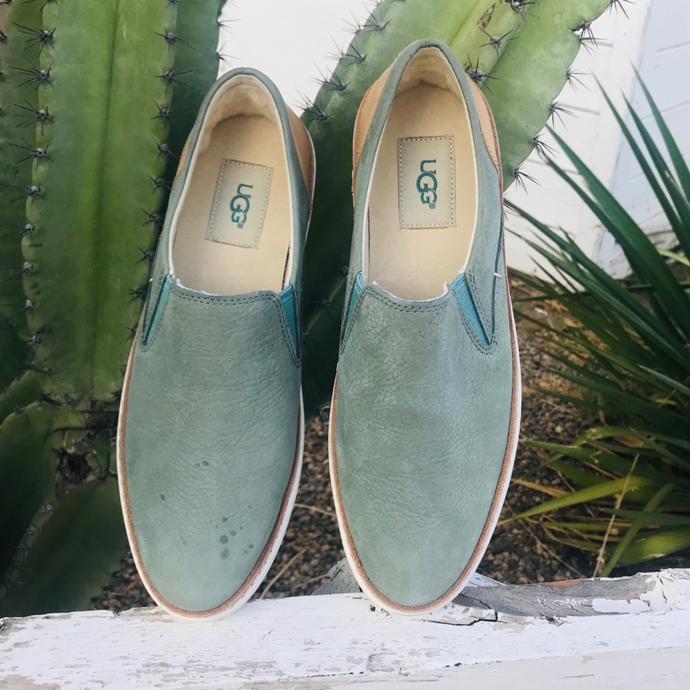 UGG Women’s Slip on Sneaker